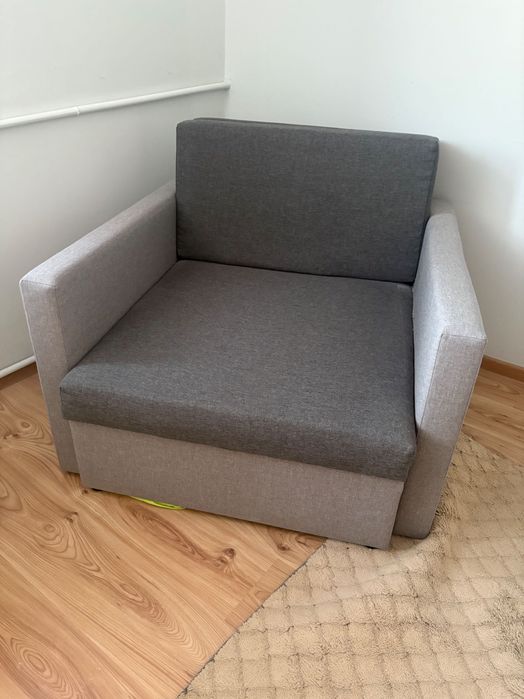 Sofa rozkladana.