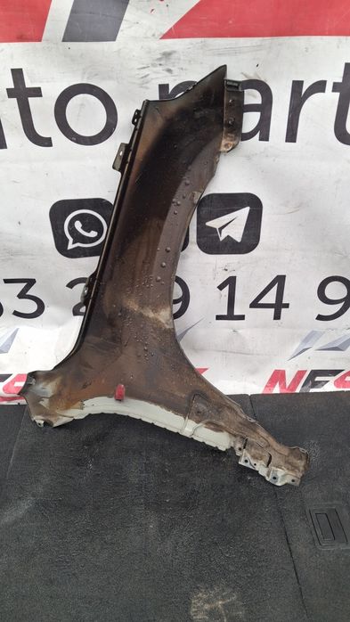 Переднє ліве крило Suzuki Grand Vitara