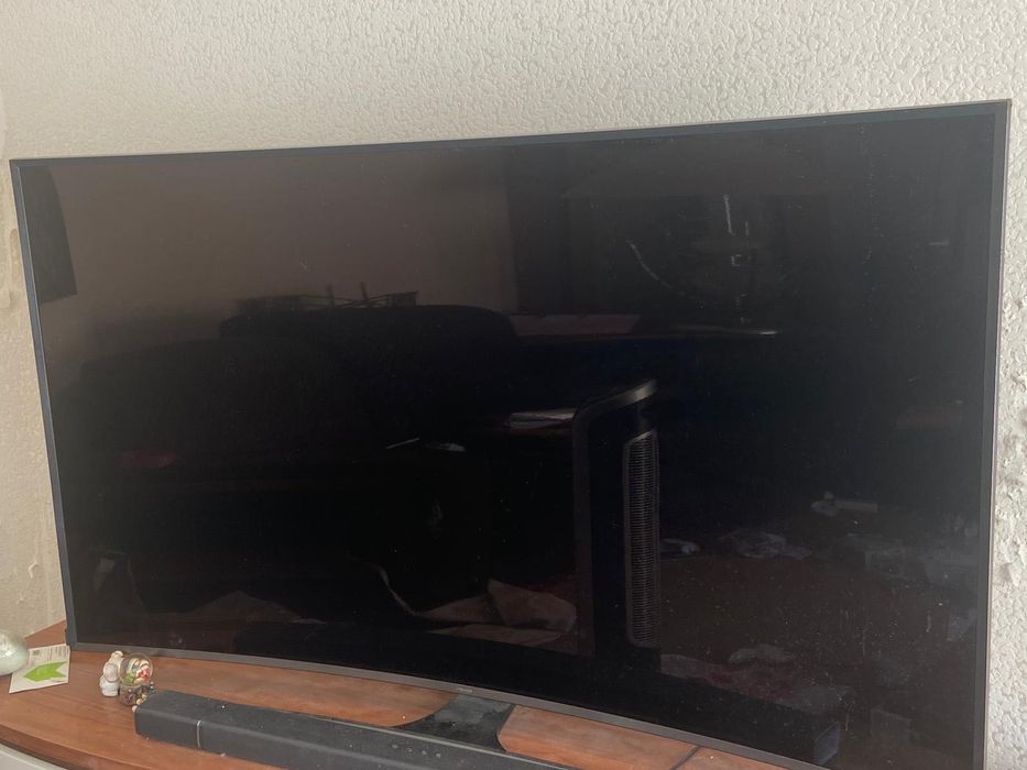 78" JU7500 Curva Smart 4K UHD TV