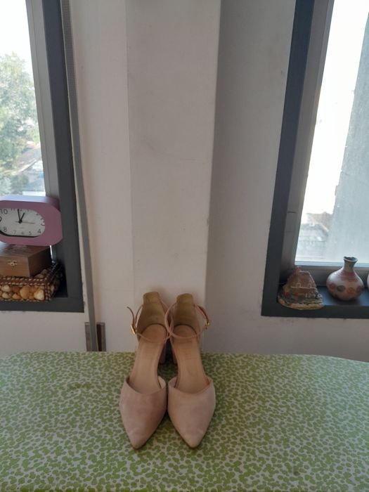 Vendo Sandálias de Senhora SEASIDE muito bonitas como novas