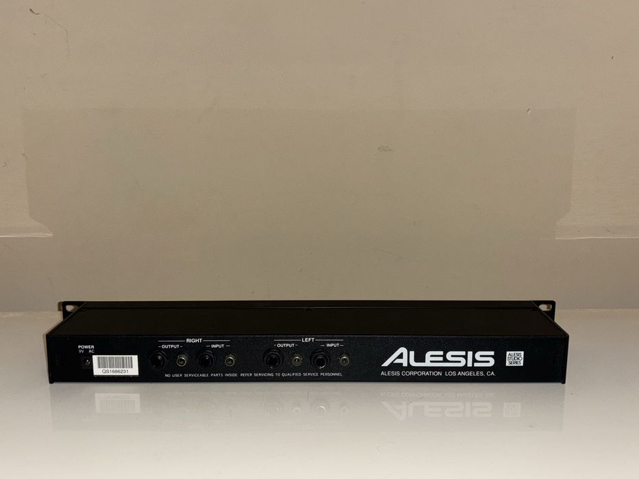 Alesis M-EQ 230