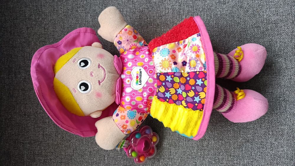 Lamaze moja pierwsza lalka Emilka zawieszka