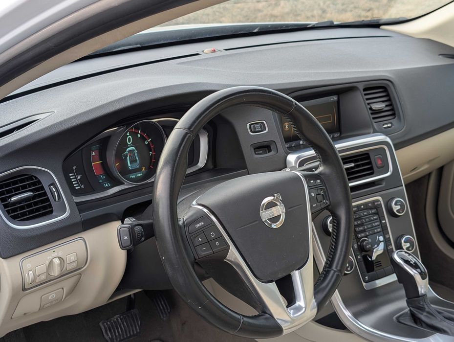 Volvo S60 T5 AWD