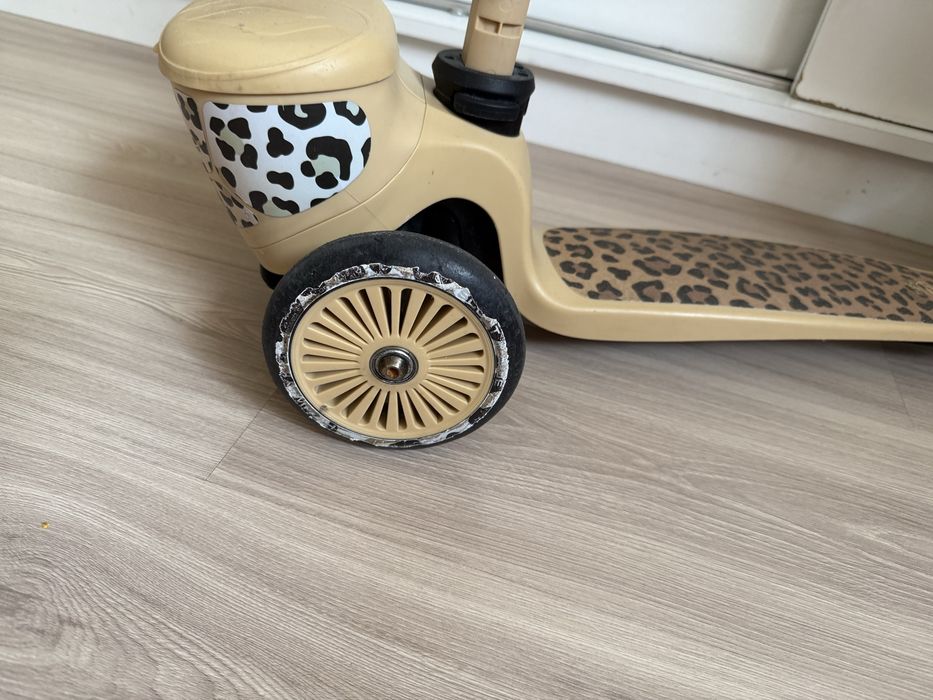 Hulajnoga SCOOT and RIDE