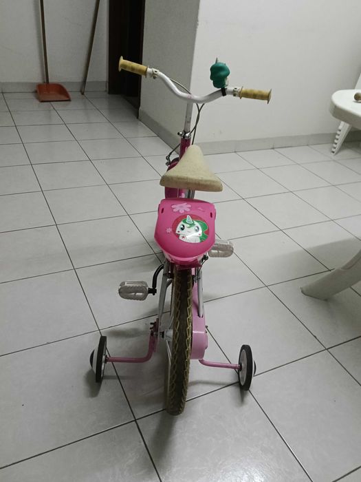 Bicicleta de Criança Hello Kitty 16" – Com Rodinhas e Buzina Unicórnio