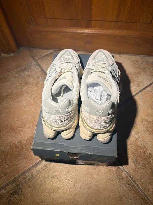 New Balance 9060 Sea Salt Concrete R.42