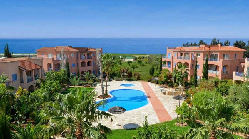 Продаж чудових апарт 2 сп, зал, кухня, 2 сан.в., 90м2 в м.Пафом(Кіпр)