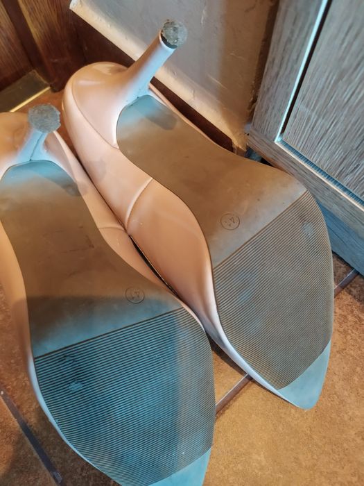 Beżowe / Nude szpilki