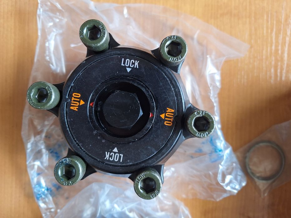 Cubos tração automáticos Nissan Patrol Y60 / Y61