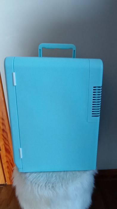 Mini lodówka turystyczna