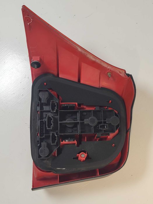 Farolim traseiro direito Volkswagen Golf IV