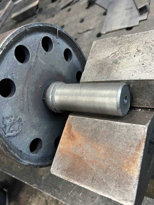 Вал барабана подрібнювача / січкарні / измельчителя / сечкореза