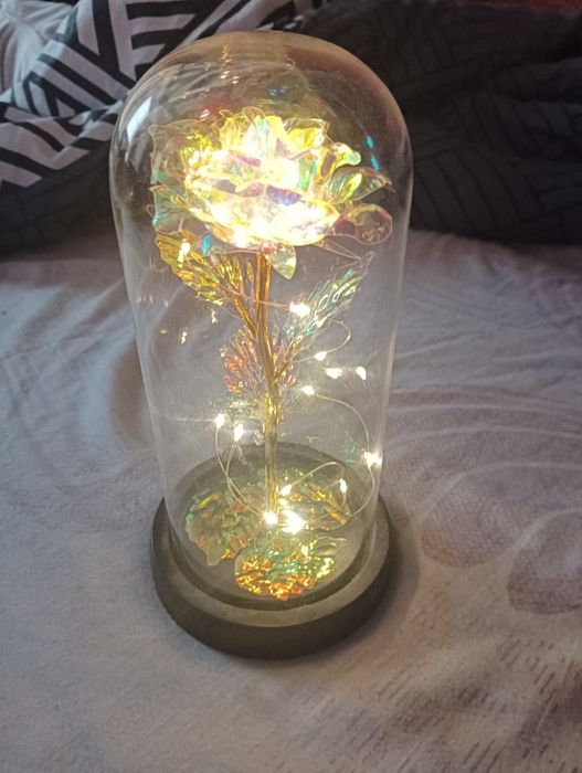 Нічний і коробка серцем з записками