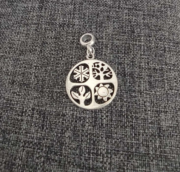 Wisiorek Cztery pory roku