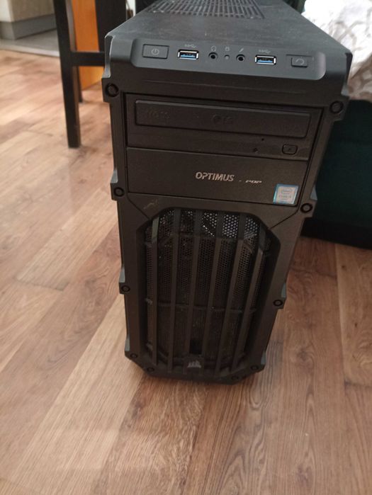 Komputer stacjonarny