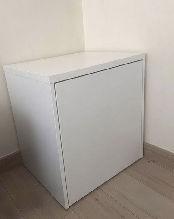 Meble do pokoju dziecięcego IKEA – komplet: biurko, krzesło obrotowe, szafka na zabawki