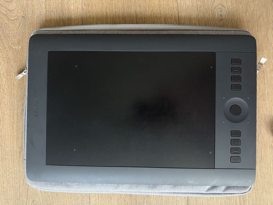 Tablet graficzny Wacom Intuos Pro Medium