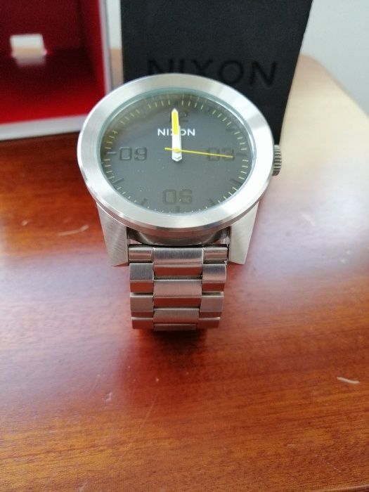 Relógio de pulso Nixon Corporal SS Take Charge