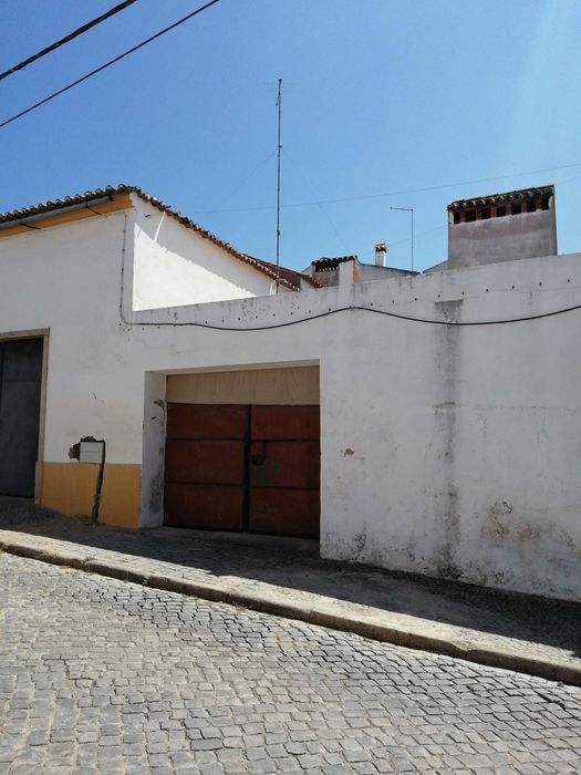 Moradia em Tolosa - Nisa - Alentejo