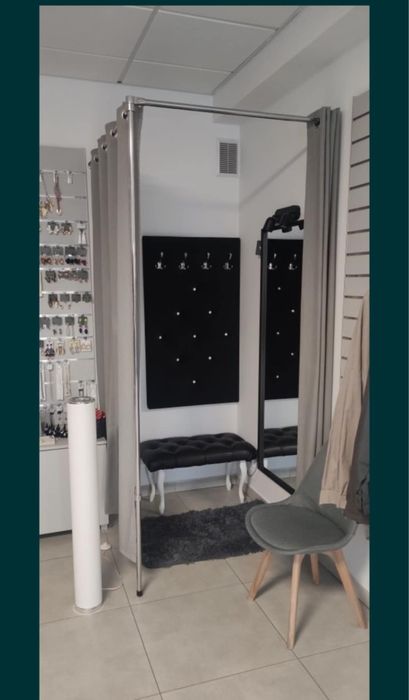 Na sprzedaż przymierzalnia