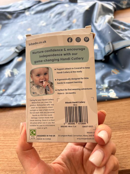 Bibado weaning set for 6+ month (2 aprons and a cutlery)