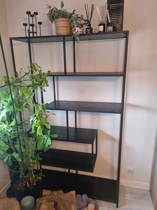 Regał metalowy czarny