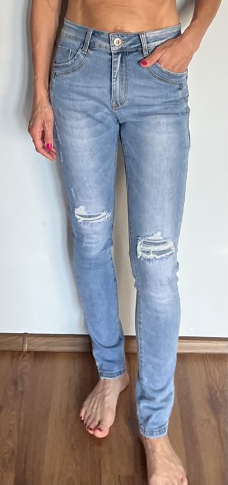 NOWE SUPER Dżinsy z dziurami skinny rurki wysoki stan s xs M