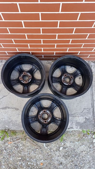 Продам легкосплавні диски R16 4/100 - 3 шт.  800 грн./шт.Договірна.