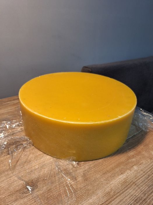 Naturalny wosk pszczeli z własnej pasieki