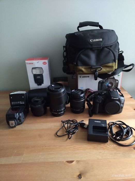 Canon EOS1300d + dodatki