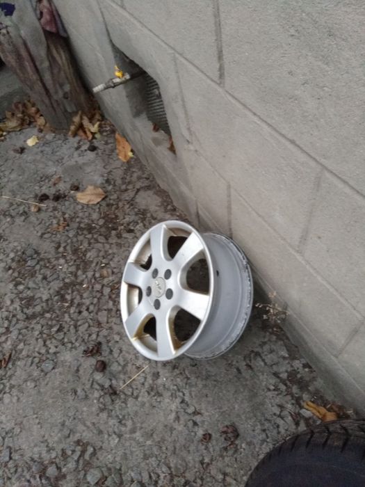 ДискДиски литые,5x100 R15 ,не катаные, без повреждений 6j x 15, 5x