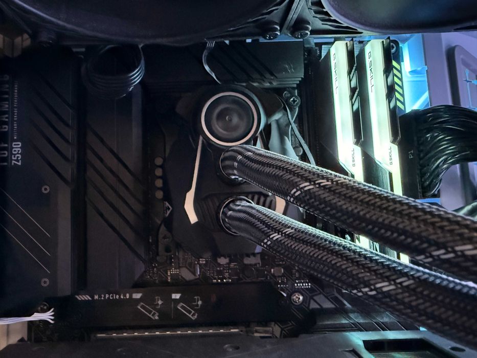 Komputer win11 oryginalny/i9-11900k/3060 OC/32gb 3600 mhz/2x 1tb/512gb