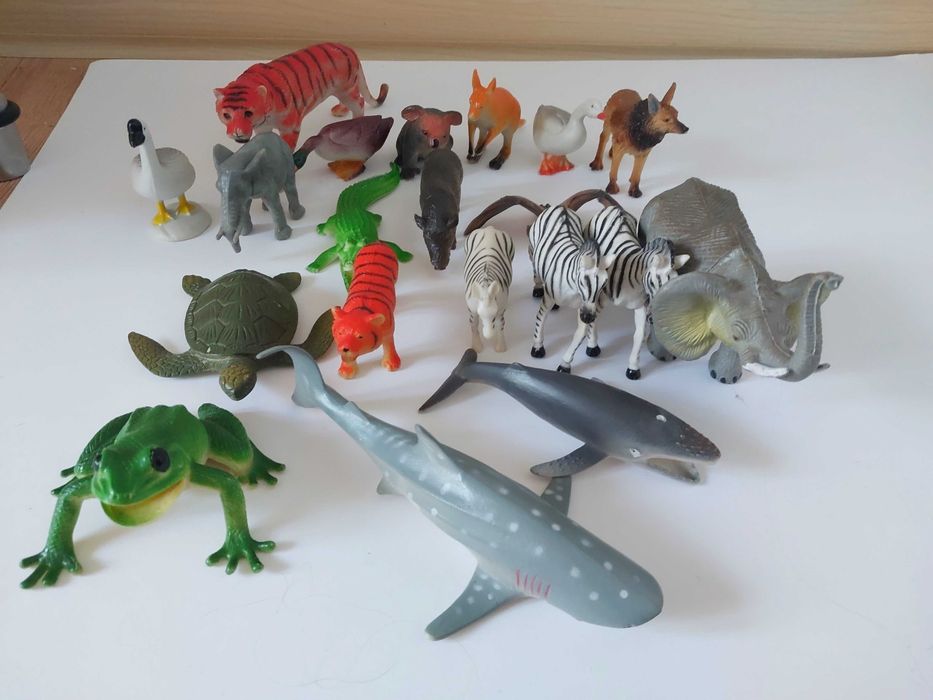Figurki zwierząt 20 szt.