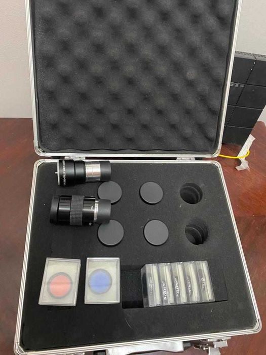 Telescopio Celestron omni XLT 102 com Kit ocular e lentes de filtro
