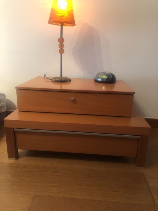 Mesas de cabeceira (2)