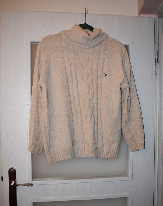 Jasno beżowy golf Tommy