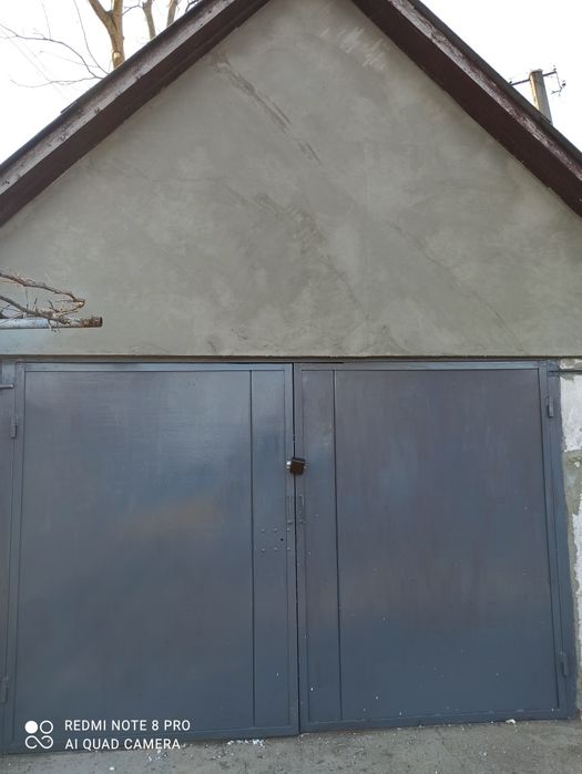 Продається або здається в оренду Гараж в м.Хуст по вул.Вокзальна(з  д