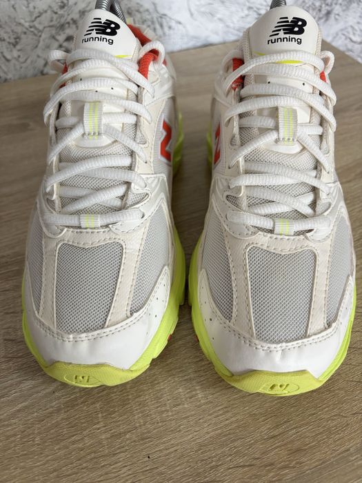 Кроссовки женские New Balance.40 -40,5 р.оригинал