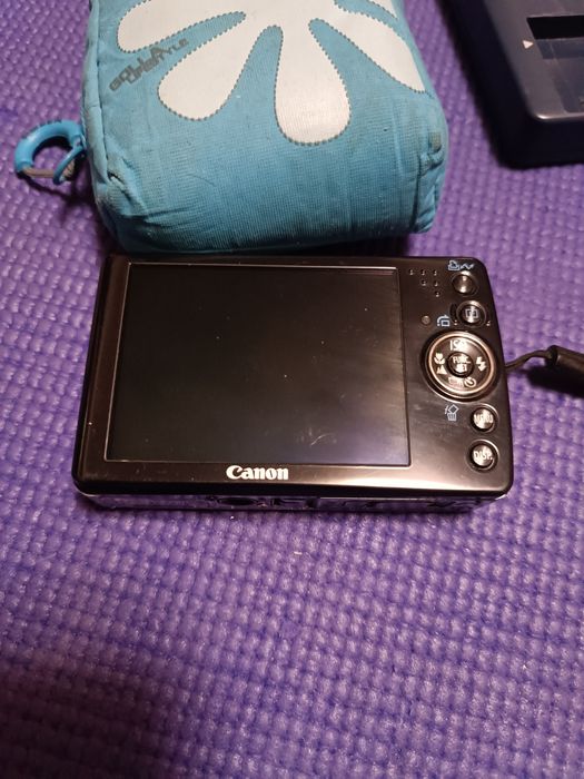 Фотоаппарат Canon PowerShot SD750.