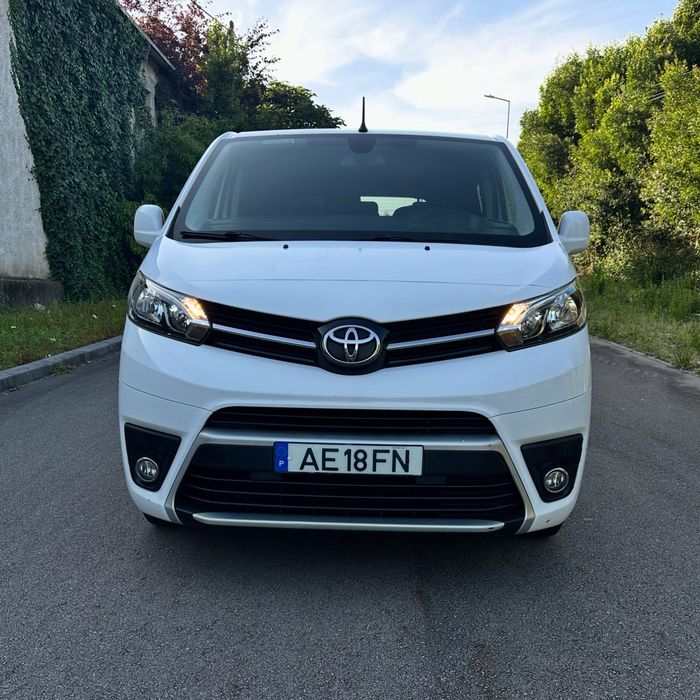 Toyota proace versus 9 lug