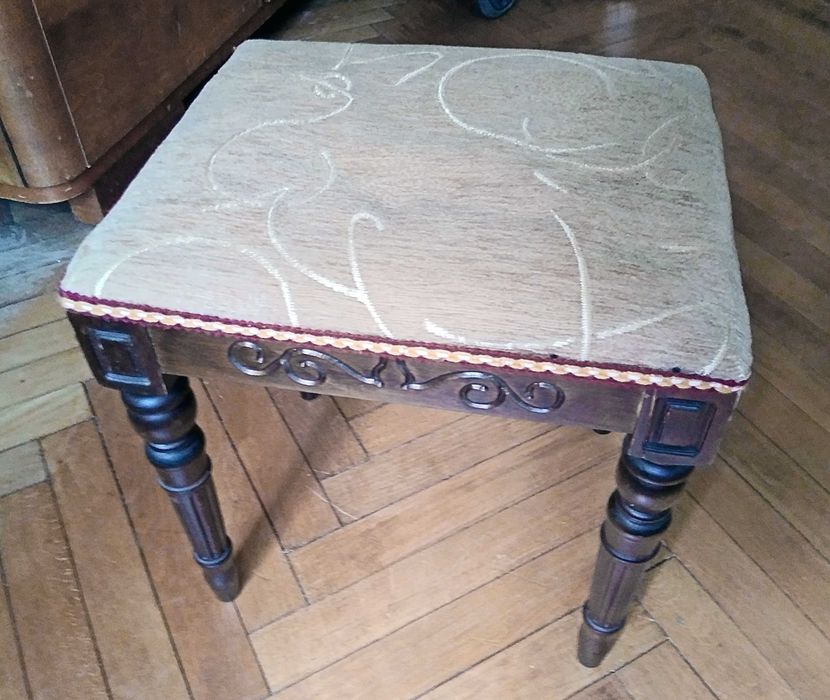 Toaletka retro z lustrem + taboret