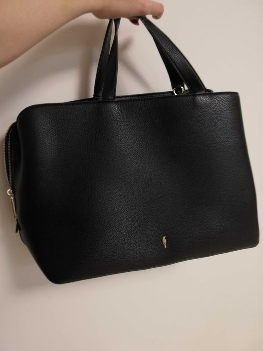 torebka skórzana Ochnik Daily liczne kieszonki zamki