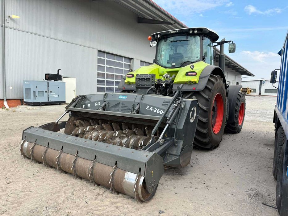 Трактор Class Axion 940