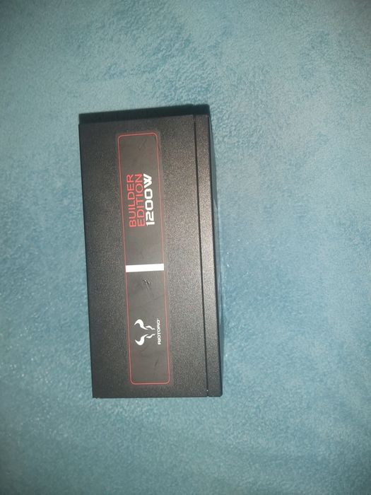 Fonte Riatoro 1200w (avariada)