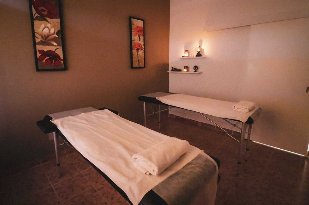 Alugo Spa devidamente equipado e decorado em Lagoa