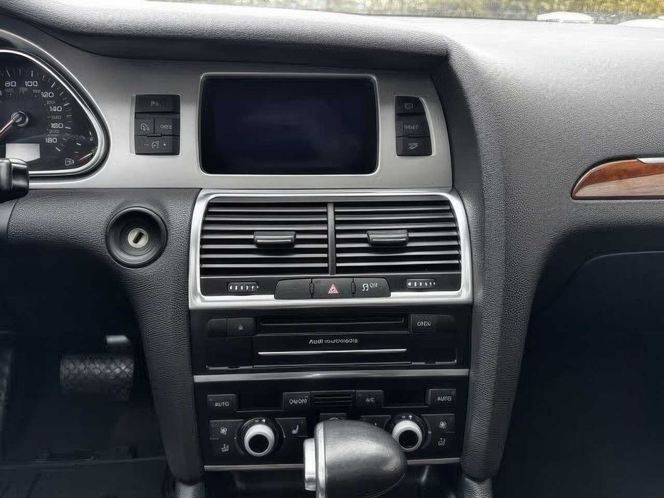 Audi Q7 quattro Premium Plus      2014