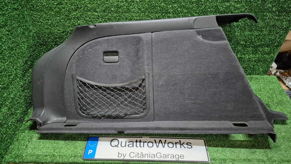 Quartela esquerda mala Audi A4 B6 B7 Avant preta original OEM em muito bom estado