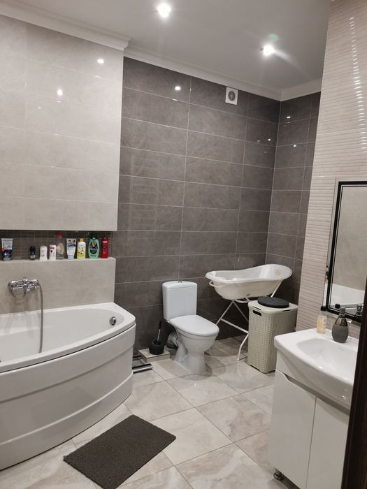 Продам дворівневу квартиру