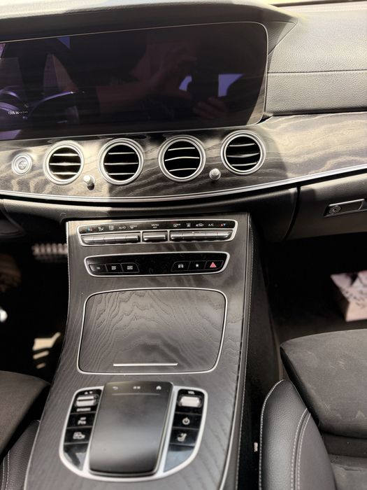 Mercedes-Benz E 300 Plug-in Hybrid Diesel