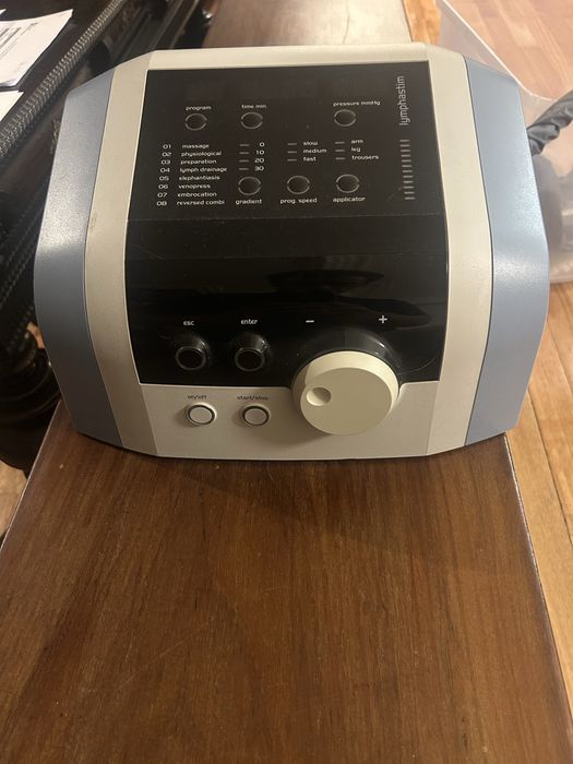 Máquina de Drenagem Linfática - BTL-6000 Lymphastim Easy